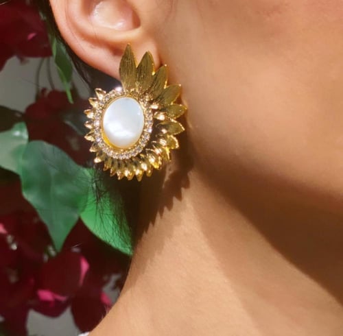 اقراط اذن مع احجار طبيعية وكريستال