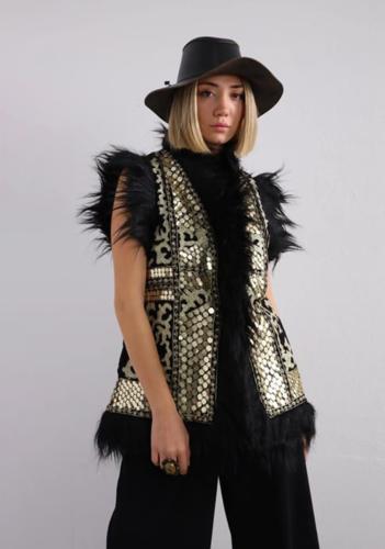 جاكيت Alara بدون كم