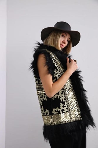 جاكيت Alara بدون كم