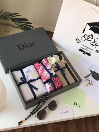 طقم ملكي رجالي متكامل من Dior