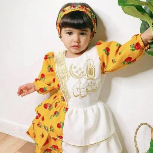 فستان رمضاني مطرز اصفر/ابيض