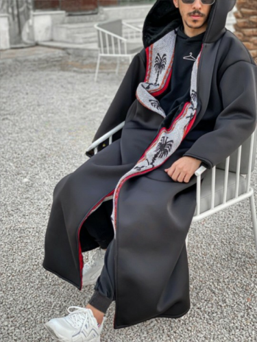 Fur Sadu with two swords and a palm tree