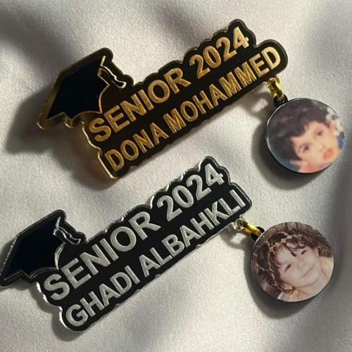 بروش بالاسم والصوره حسب الطلب