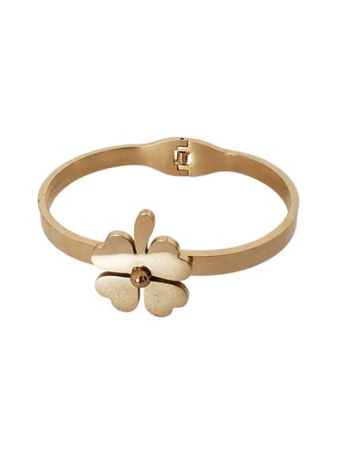 أضيفي لمسة من الأناقة إلى إطلالتك مع هذه السوارة ا...