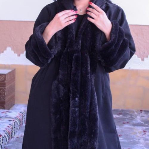 فروة نسائية"سحر الشتاء"