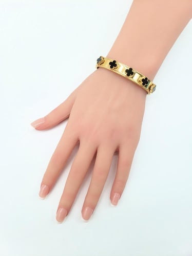 سوارة فان كليف عدة الوان - مستوحاة