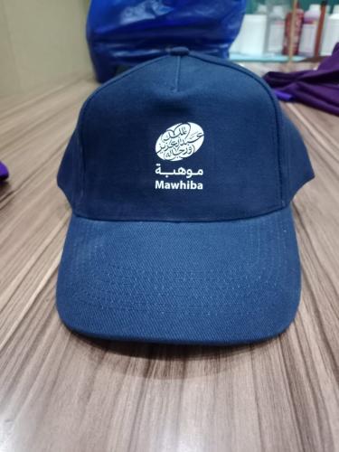 طباعة شعار على الكاب (قبعات)