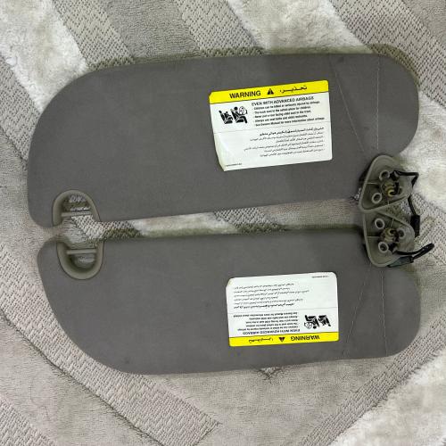 طقم شماسات فكتوريا / ماركيز 2009 - 2011 رصاصي