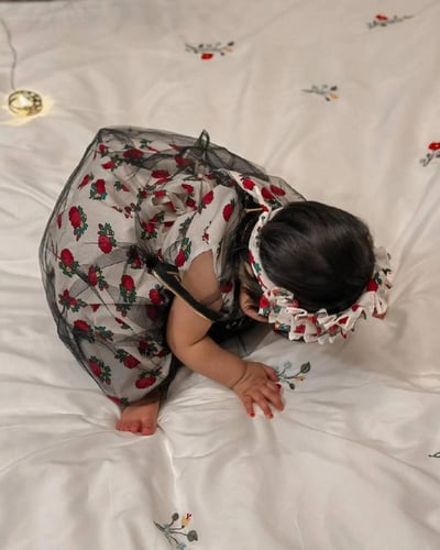 فستان اطفال بالتل الاسود الانيق رمضان