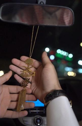 تعليقه سيف ونخله واسم