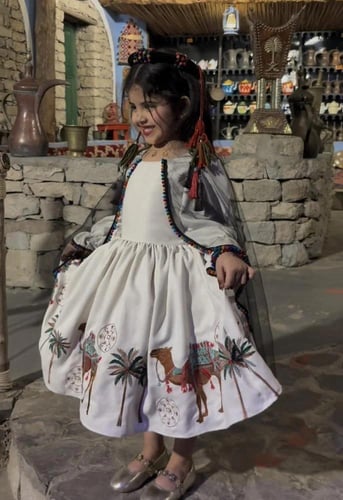 فستان يوم التأسيس جديد