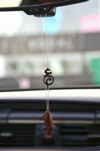 تعليقه كسره عود حرفين حسب الطلب