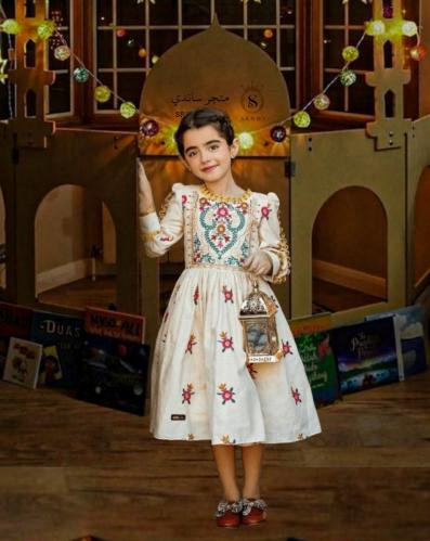 فستان مطرز انيق