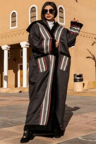 فروه نسائية كلاسيكية