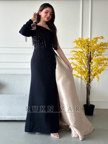 فستان سهرة راقي كريب بصدر مرصع بالكرستال