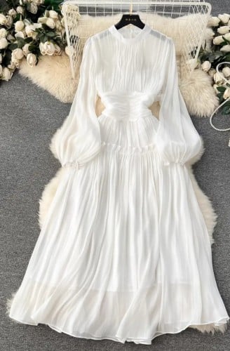 فستان نسائي