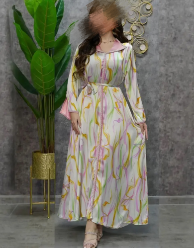 جلابية مخوار نسائية أنيقة بتصميم ملون مع تطريز فاخ...