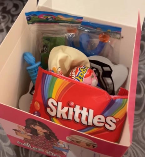 4 توزيعات العيد معبأة