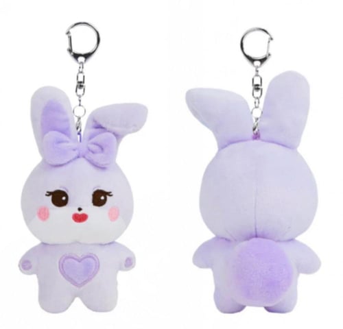 ميدالية بأشكال دمى بلاك بينك