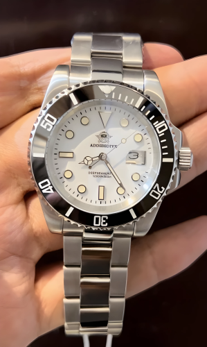 ساعة رولكس وايت من ADDIESDIVE