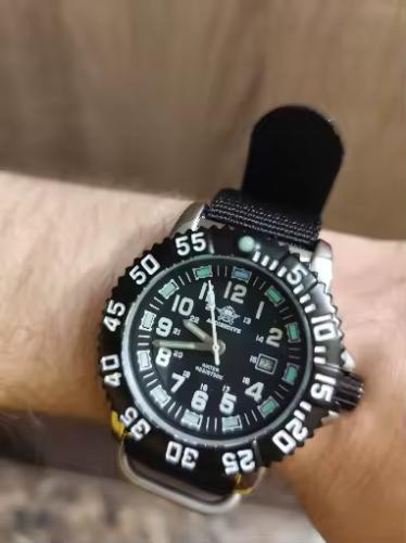 ساعة سبورت من ADDIESDIVE