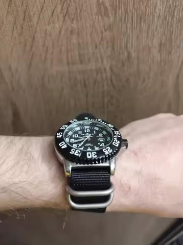 ساعة سبورت من ADDIESDIVE