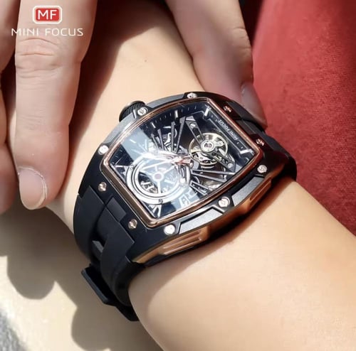 ساعة طراز ريتشارد ميل لون أسود ذهبي صناعة megir