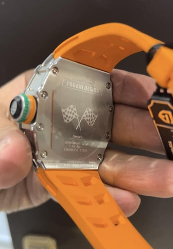 ساعة ريتشارد ميل اللون اورنج من PAGANI DESIGN