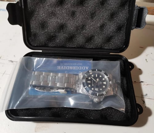 ساعة رولكس بلاك من ADDIESDIVE