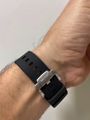 ساعة طراز ريتشارد ميل لون أسود فضي