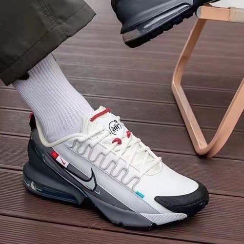 nike air max pulse roam