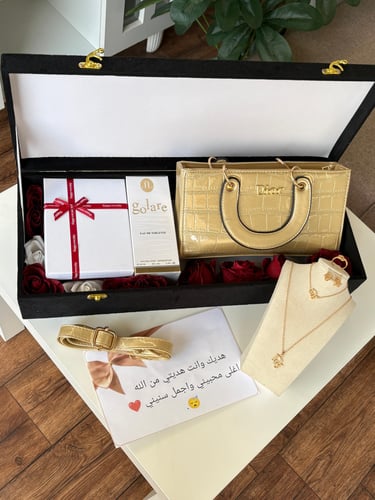 طقم هدية نسائي فاخر جديد