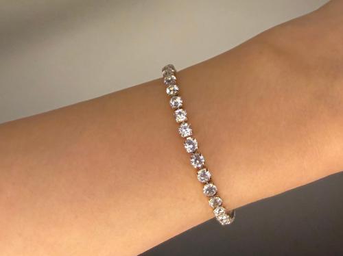 إسورة تنس ذهبي