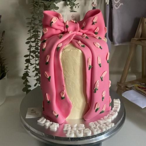 كيك 6 انش 3 طبقات