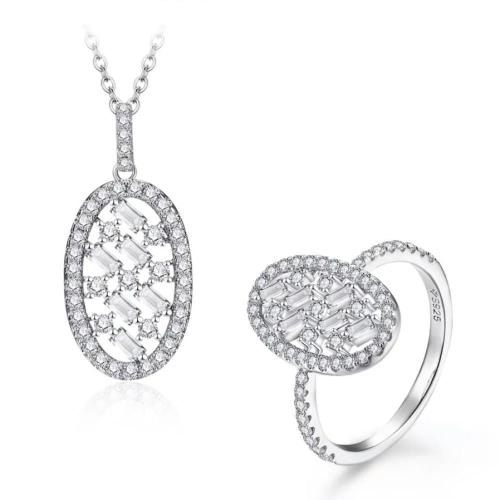 Moissanite set, soft gold