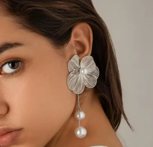 Ginkgo Flower with Pearl Earring silver