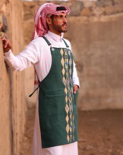 مريلة يوم التأسيس بلون اخضر غامق وتطريز ملون