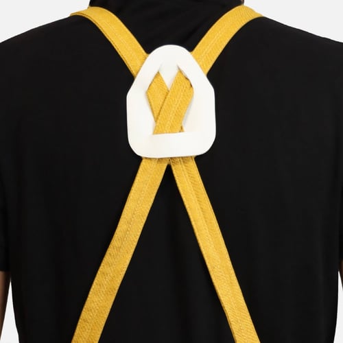 مريلة بلون أصفر مع جلد ابيض