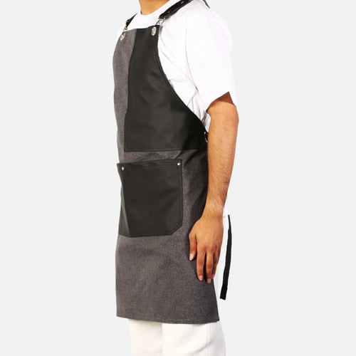 مريلة بلون رصاصي غامق مع جلد اسود