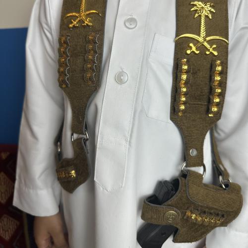 محزم سيفين ونخلة لون بيج للأطفال
