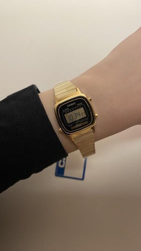 ساعة كاسيو رقمية نسائي ذهبي LA670WGA-9