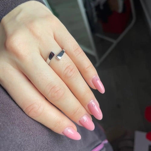 خاتم فضي المرصع بالكريستال