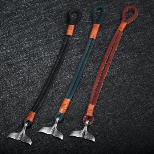 سوارة ذيل الحوت من الجلد والمعدن