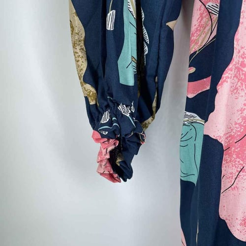 دُجى – شرشف صلاة بسحاب أمامي باللون الكحلي الملكي