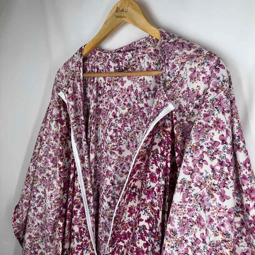 زَهْو – شرشف صلاة لطفلة بسحاب أمامي باللون الفوشي