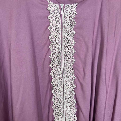 سُجى – شرشف صلاة بسحاب امامي باللون البنفسجي الساد...