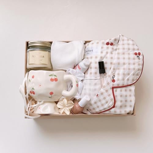 بجامة الكرز بالكاروهات