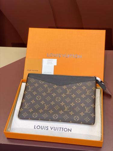 LV pouch