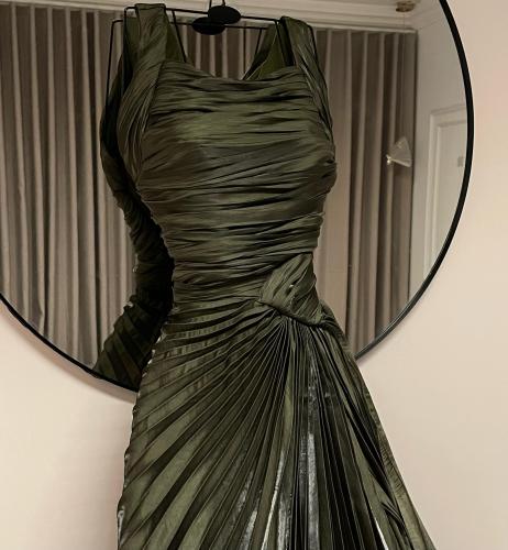 فستان سهرة كسر