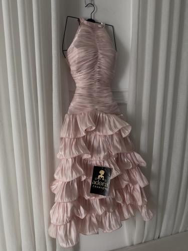 فستان ناعم وردي قصير